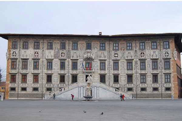 Knight's Spare in Pisa Italy. Picture of Palazzo della Carovana